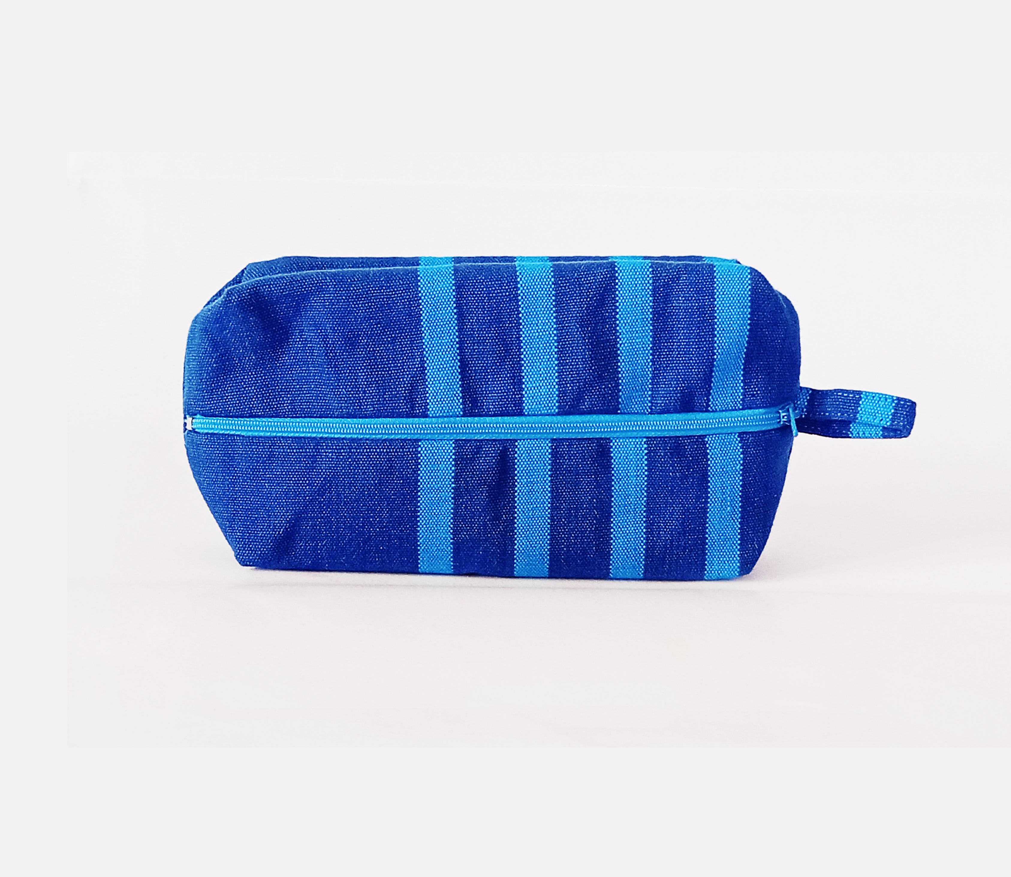 Dopp Kit Handloom Light Blue Strips  A0333