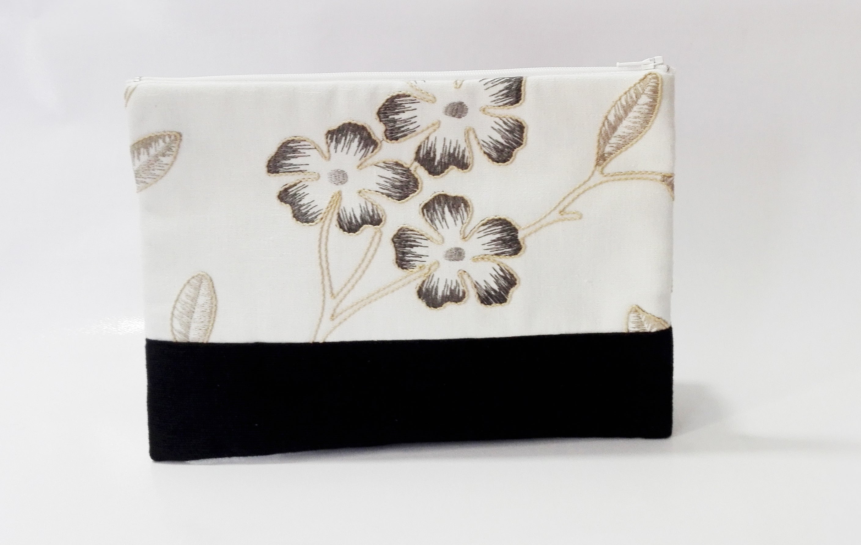 Pencil Case Large Flora Black A0307