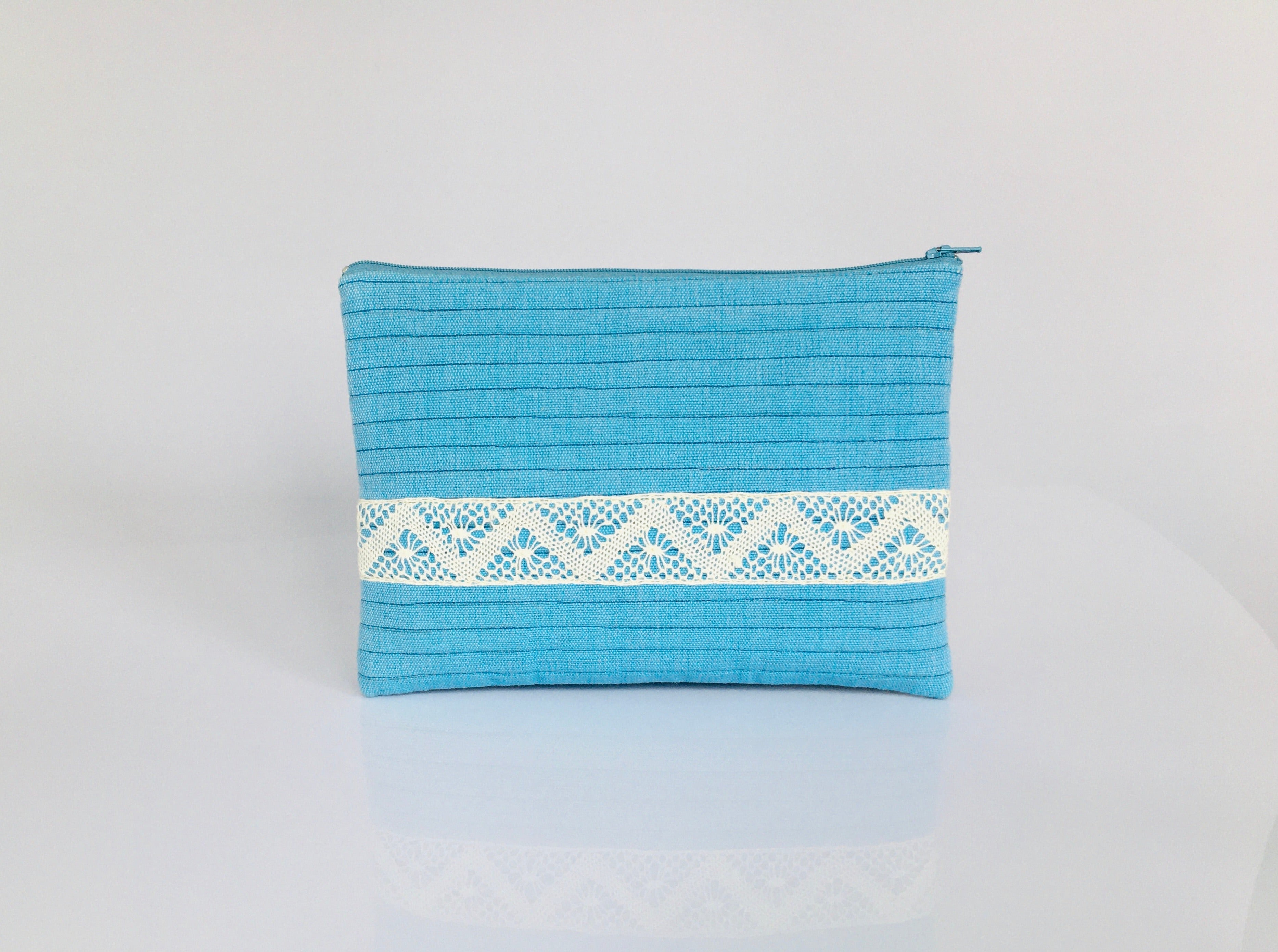 Pencil Case Beeralu Lace Light Blue A0107